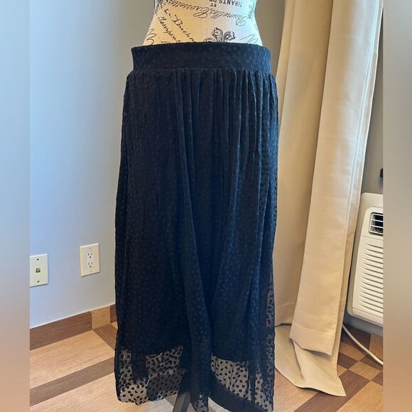 Abound Black Polka Dot Skirt - Picture 1 of 6